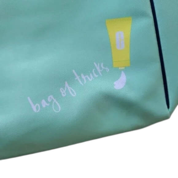 Clinique x Kate Spade Tote & Cosmetic Pouch Set with Stationery - Picture 8 of 8